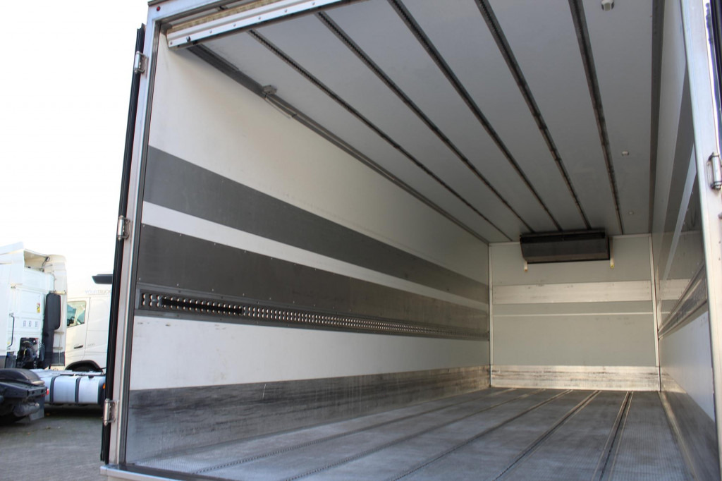 Mercedes-Benz Atego 1221 E6 TK T-800 R Strom Türen+LBW - Truk berpendingin: gambar 2 Mercedes-Benz Atego 1221 E6 TK T-800 R Strom Türen+LBW - Truk berpendingin: gambar 2