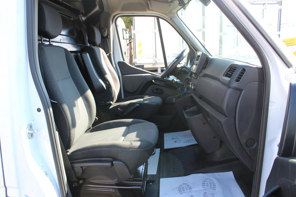 Renault Master 145 E6 Klubb KL-26 12m Kamera Klima AHK - Platform udara yang dipasang di truk: gambar 5 Renault Master 145 E6 Klubb KL-26 12m Kamera Klima AHK - Platform udara yang dipasang di truk: gambar 5