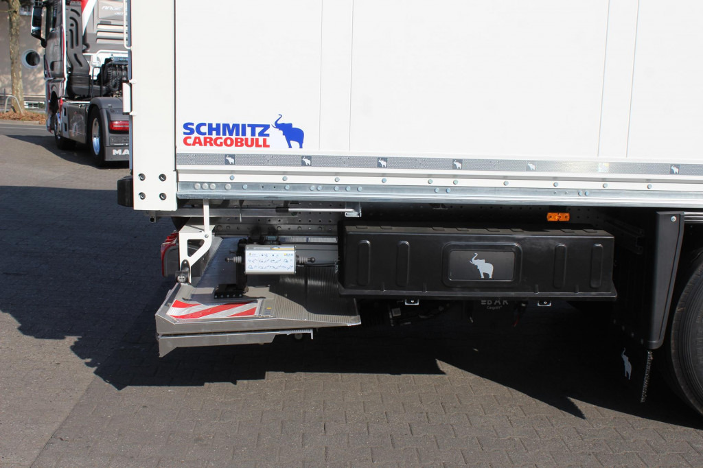 SCHMITZ Koffer 2,7h DS Ladebordwand MIETE - RENT - Semi-trailer kotak tertutup: gambar 3 SCHMITZ Koffer 2,7h DS Ladebordwand MIETE - RENT - Semi-trailer kotak tertutup: gambar 3