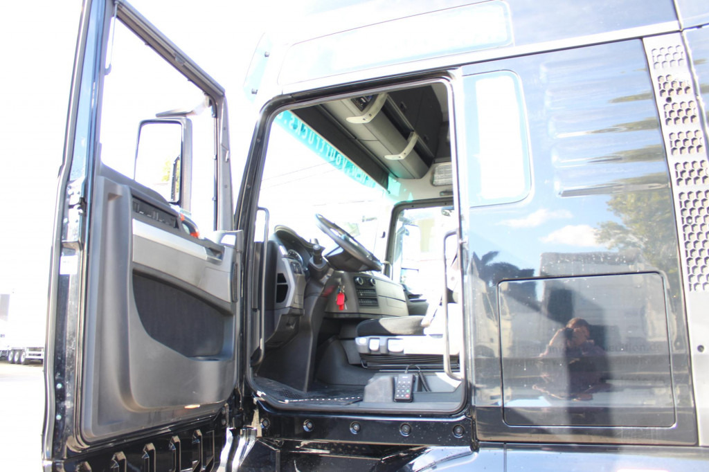 MAN TGX 18.440 XXL Retarder Standheizung 2 Alutank - Tractor head: gambar 4 MAN TGX 18.440 XXL Retarder Standheizung 2 Alutank - Tractor head: gambar 4