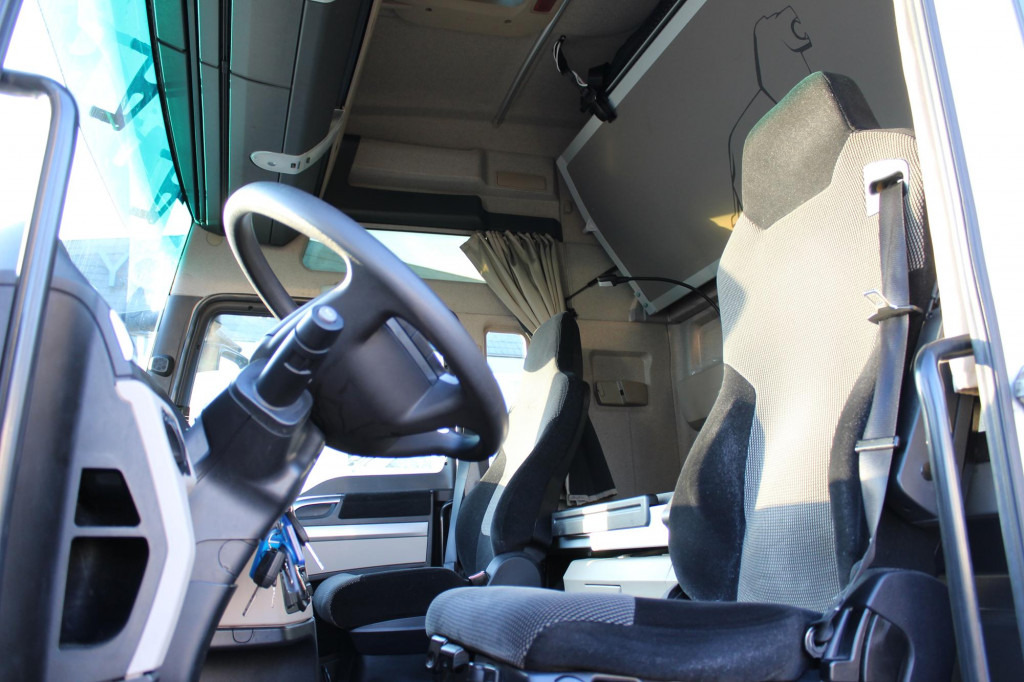 MAN TGX 18.510 E6 XXL Retarder Kühlbox Navi - Tractor head: gambar 5 MAN TGX 18.510 E6 XXL Retarder Kühlbox Navi - Tractor head: gambar 5