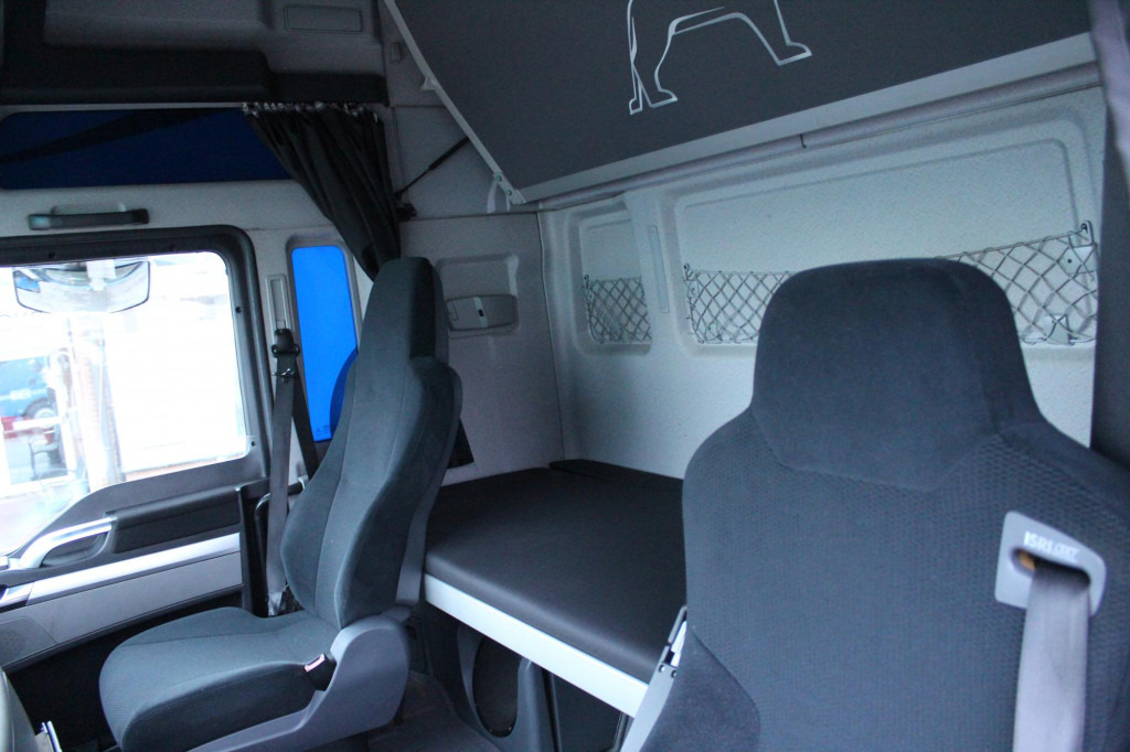 MAN TGX 480 XXL Retarder Standklima Xenon VIN:HM - Tractor head: gambar 4 MAN TGX 480 XXL Retarder Standklima Xenon VIN:HM - Tractor head: gambar 4