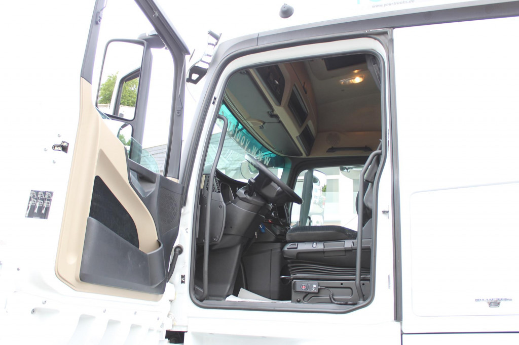 Mercedes-Benz Actros 1845 E6 ACC LDW Kühlbox Vollspoiler - Tractor head: gambar 3 Mercedes-Benz Actros 1845 E6 ACC LDW Kühlbox Vollspoiler - Tractor head: gambar 3