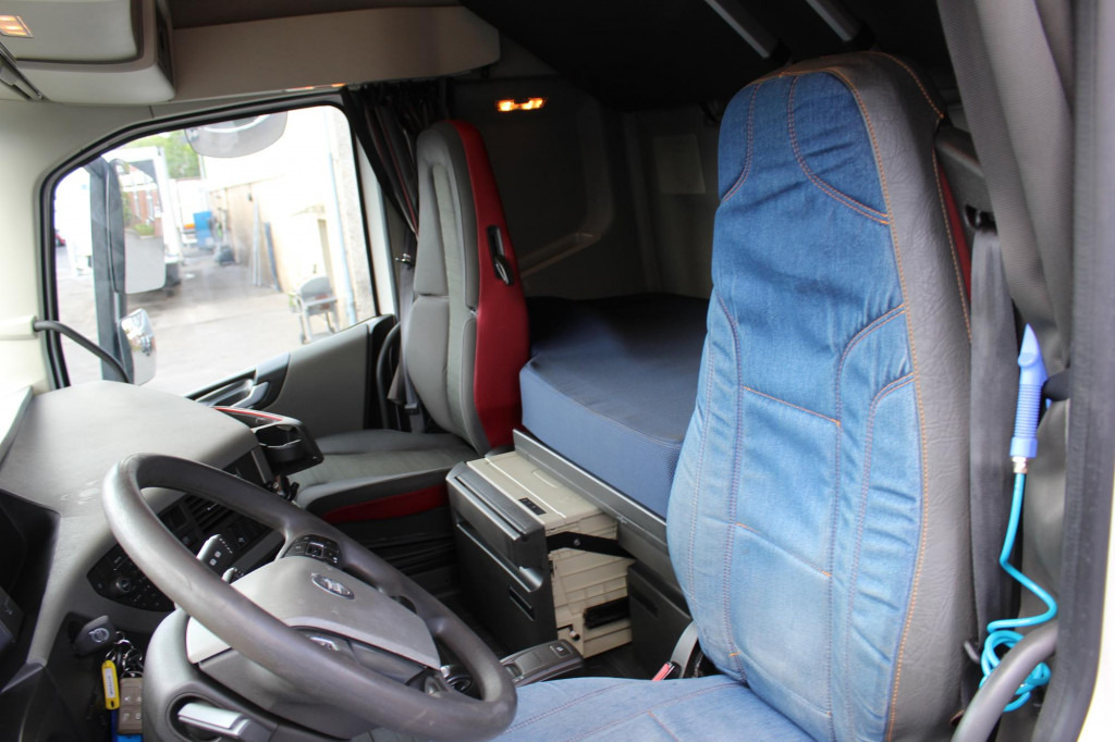 Volvo FH 500 E6 Globe I-Shift I-Park Cool Kühlbox - Tractor head: gambar 3 Volvo FH 500 E6 Globe I-Shift I-Park Cool Kühlbox - Tractor head: gambar 3