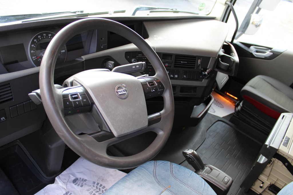 Volvo FH 500 E6 Globe I-Shift I-Park Cool Kühlbox - Tractor head: gambar 4 Volvo FH 500 E6 Globe I-Shift I-Park Cool Kühlbox - Tractor head: gambar 4
