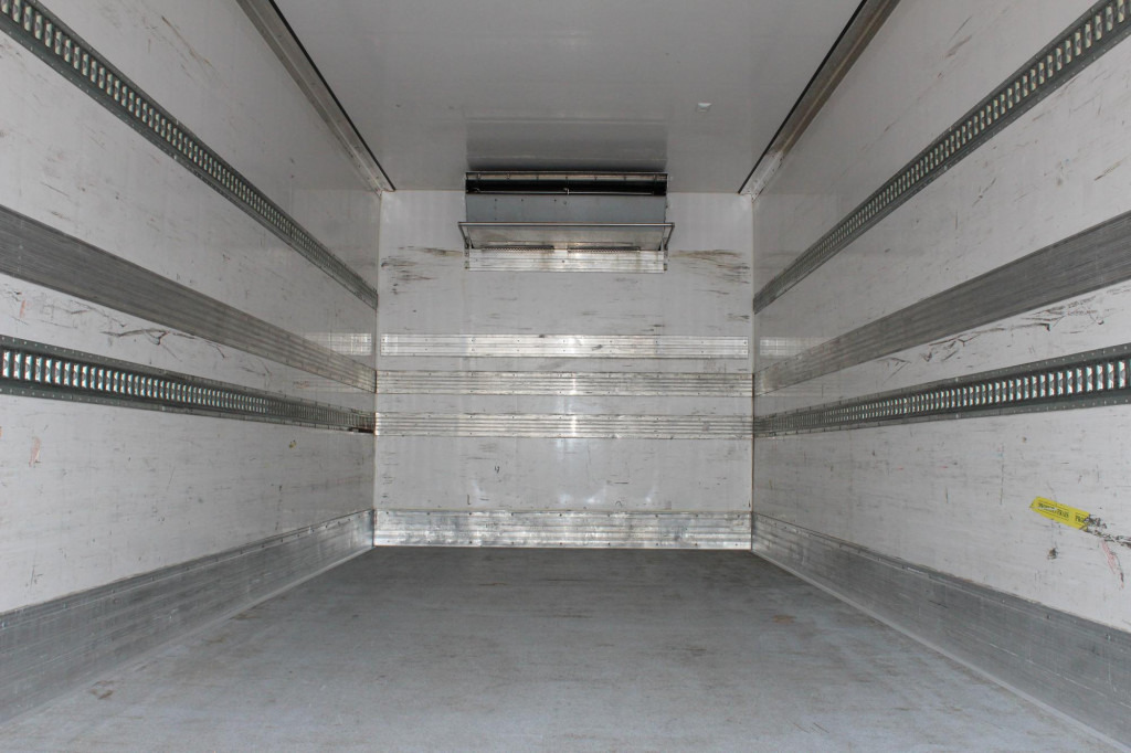 Renault Midlum 270 E5 TK T600R Strom LBW Seiten Tür FRC - Truk: gambar 2 Renault Midlum 270 E5 TK T600R Strom LBW Seiten Tür FRC - Truk: gambar 2