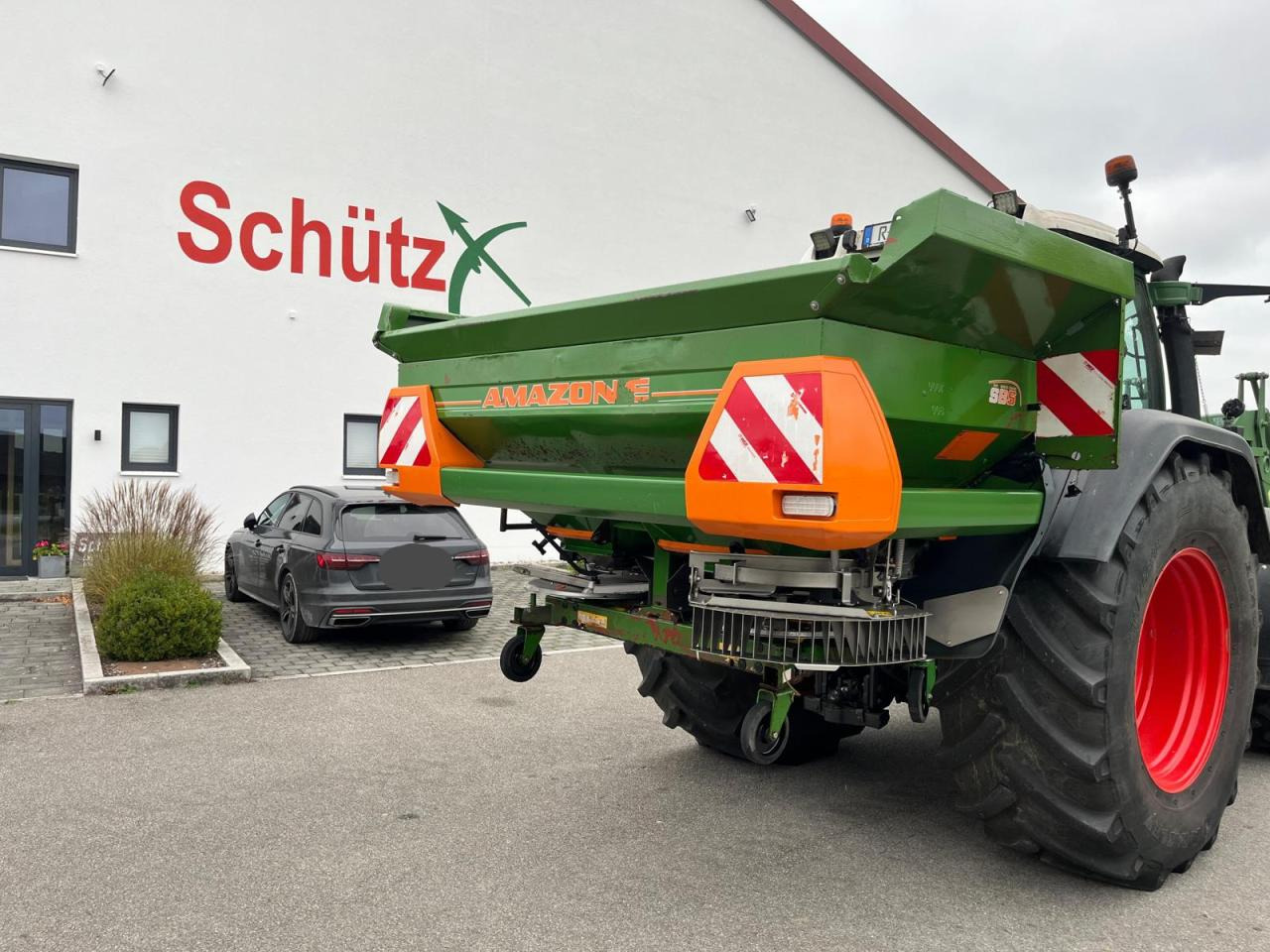 Amazone ZA-M 1501 Profis, Wiegestreuer, 2500 Liter - Penyebar pupuk: gambar 1 Amazone ZA-M 1501 Profis, Wiegestreuer, 2500 Liter - Penyebar pupuk: gambar 1