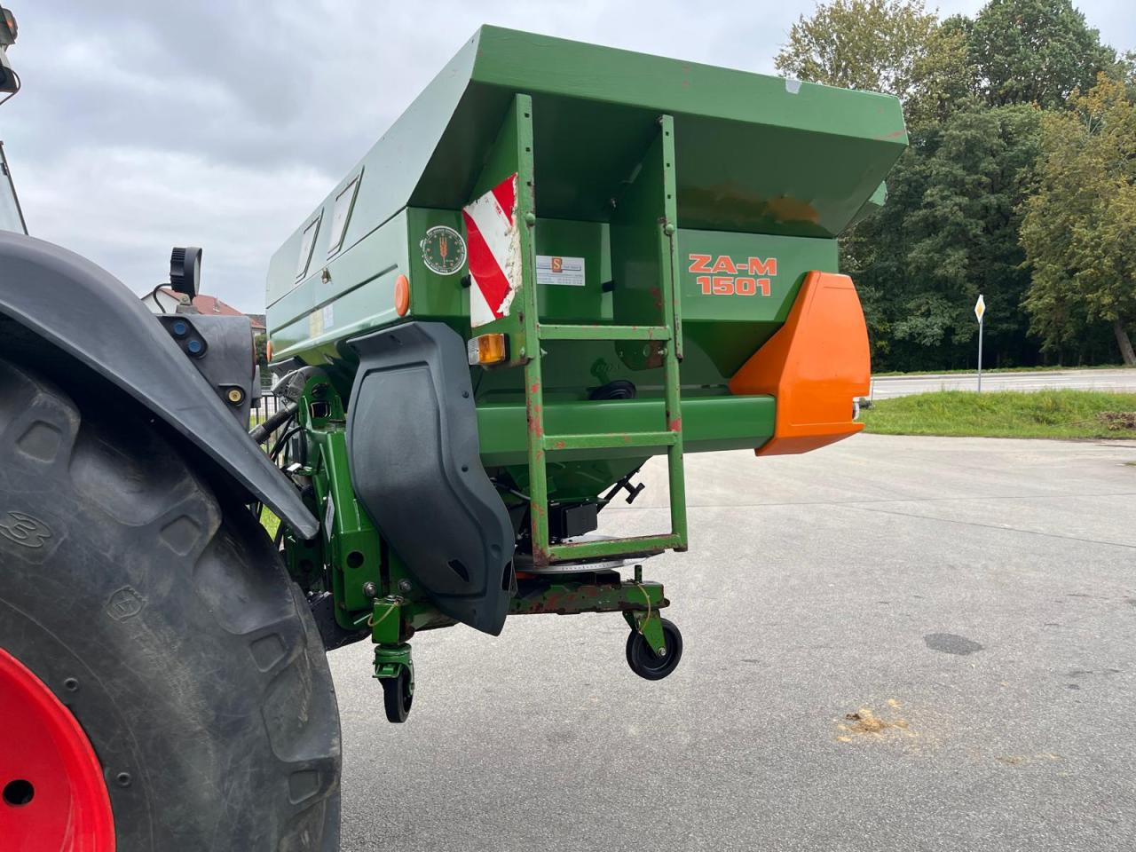 Amazone ZA-M 1501 Profis, Wiegestreuer, 2500 Liter - Penyebar pupuk: gambar 4 Amazone ZA-M 1501 Profis, Wiegestreuer, 2500 Liter - Penyebar pupuk: gambar 4