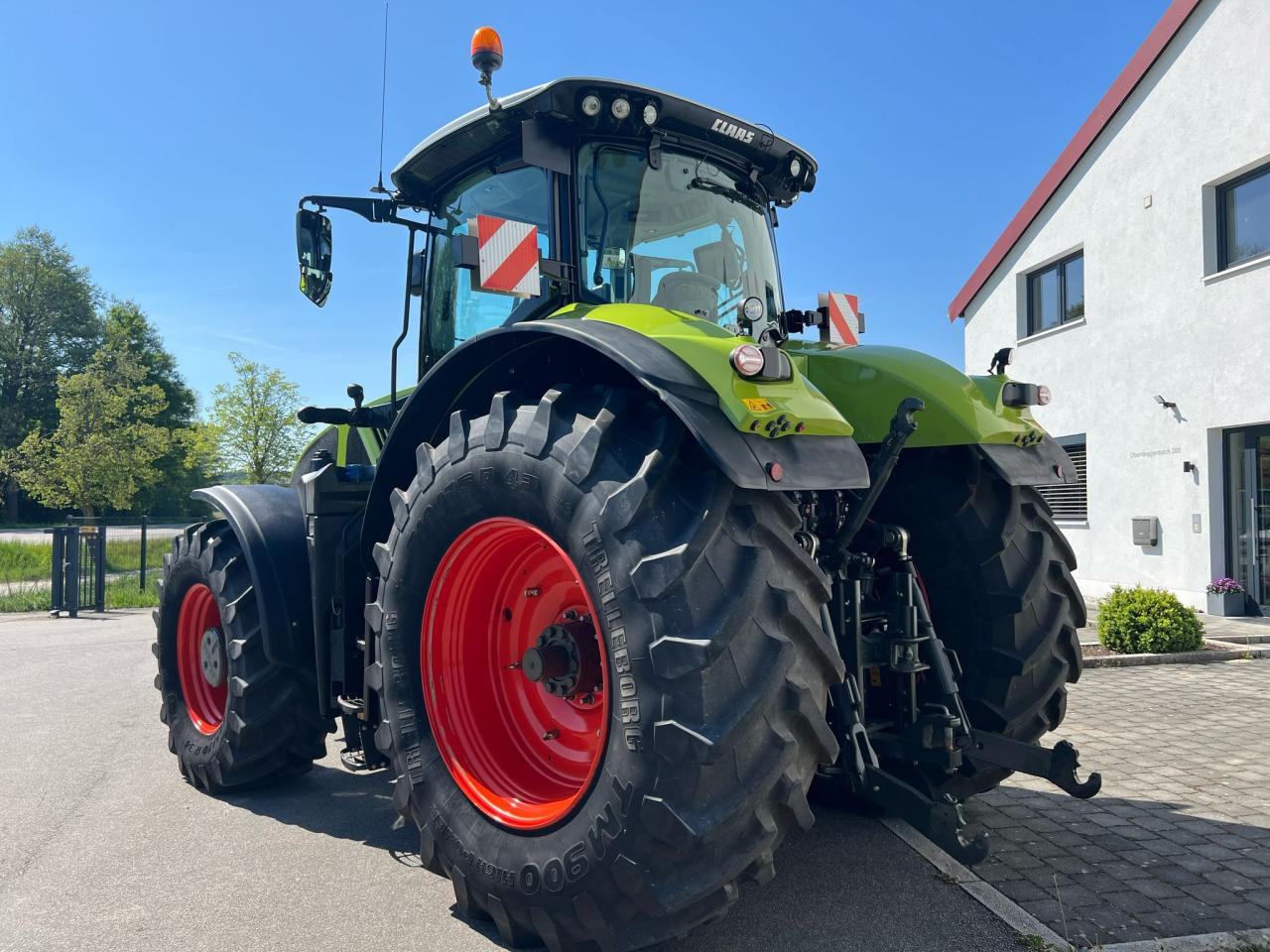 CLAAS Axion 940 inkl. GPS S10 RTK, 2525 Bh, 385 PS - Traktor: gambar 3 CLAAS Axion 940 inkl. GPS S10 RTK, 2525 Bh, 385 PS - Traktor: gambar 3