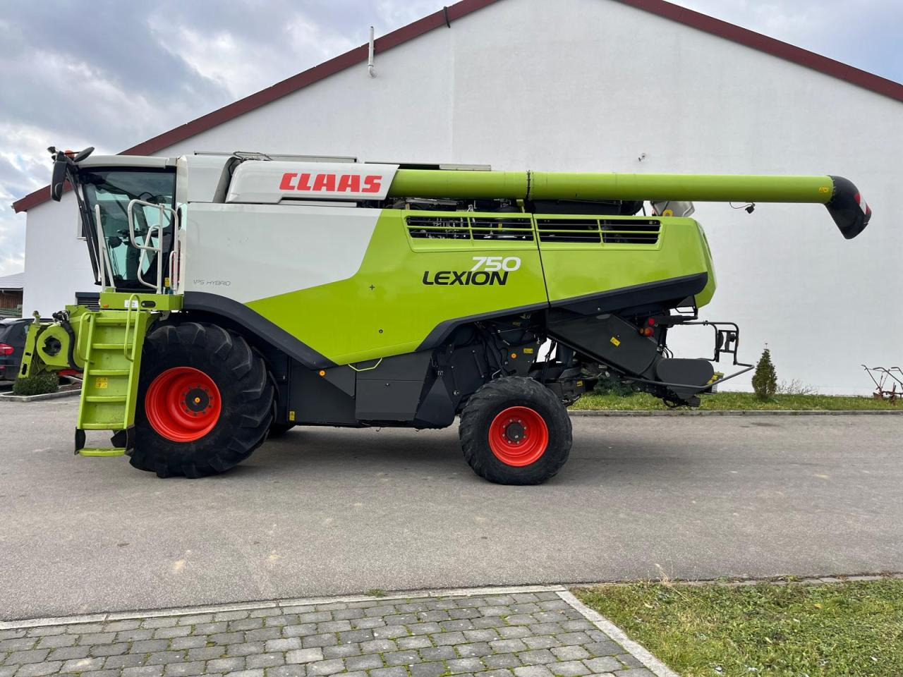 CLAAS Lexion 750 V-Kanal 3D, Baujahr 2017, 30kmh - Pemanen gabungan: gambar 3 CLAAS Lexion 750 V-Kanal 3D, Baujahr 2017, 30kmh - Pemanen gabungan: gambar 3