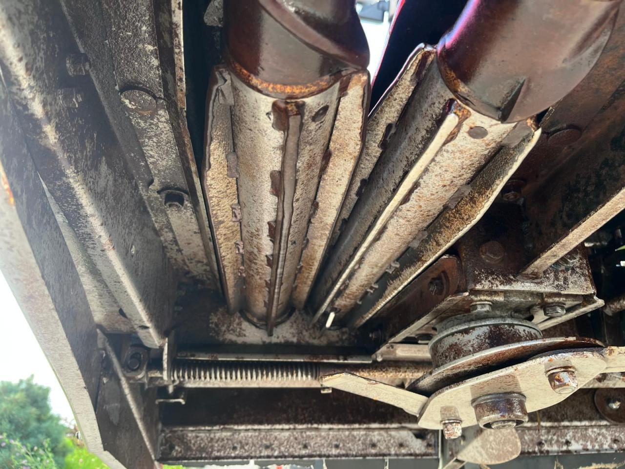 Lampiran pemanen pakan ternak Dominoni Maispflücker SL968 8-reihig passend Claas Lexion: gambar 9 Lampiran pemanen pakan ternak Dominoni Maispflücker SL968 8-reihig passend Claas Lexion: gambar 9