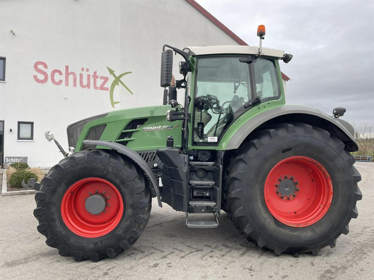 Fendt 828 SCR Vario Profi Plus, RTK, FZW, Bereifung neu, - Traktor: gambar 1 Fendt 828 SCR Vario Profi Plus, RTK, FZW, Bereifung neu, - Traktor: gambar 1