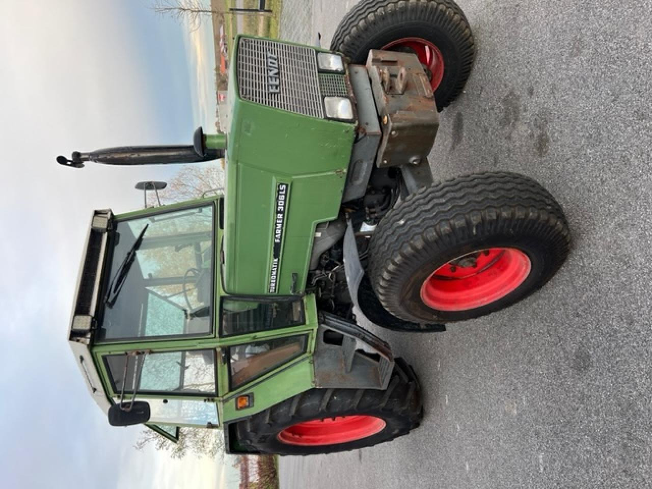 Fendt Farmer 306 LS, ca. 9516 Bh, Baujahr 1982 - Traktor: gambar 3 Fendt Farmer 306 LS, ca. 9516 Bh, Baujahr 1982 - Traktor: gambar 3