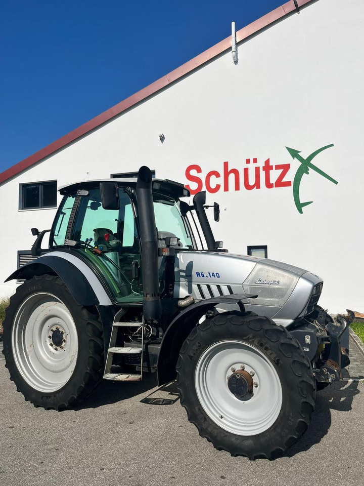 Lamborghini R6.140 DCR mit Frontzapfwelle und Frontkraftheber, Pflegeschlepper - Traktor: gambar 2 Lamborghini R6.140 DCR mit Frontzapfwelle und Frontkraftheber, Pflegeschlepper - Traktor: gambar 2