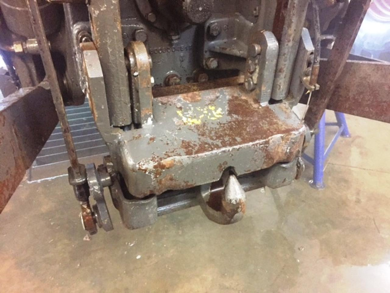 Fendt gebrauchter Hitch für Fendt 930, 926, 924 - Lampiran: gambar 3 Fendt gebrauchter Hitch für Fendt 930, 926, 924 - Lampiran: gambar 3