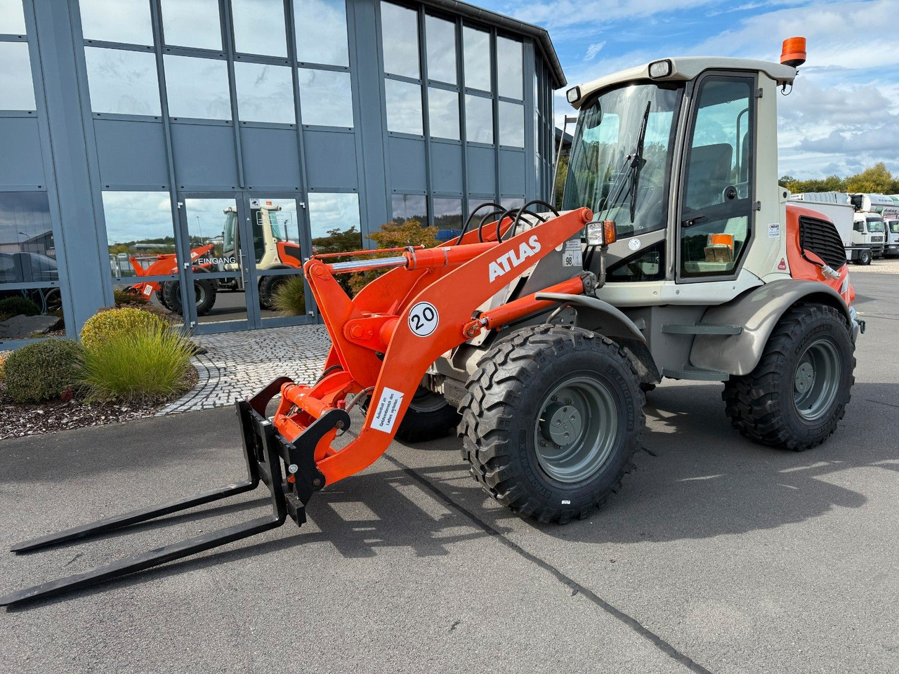 Atlas AR 80 hydr. SW , Palettengabel - Wheel loader: gambar 3 Atlas AR 80 hydr. SW , Palettengabel - Wheel loader: gambar 3