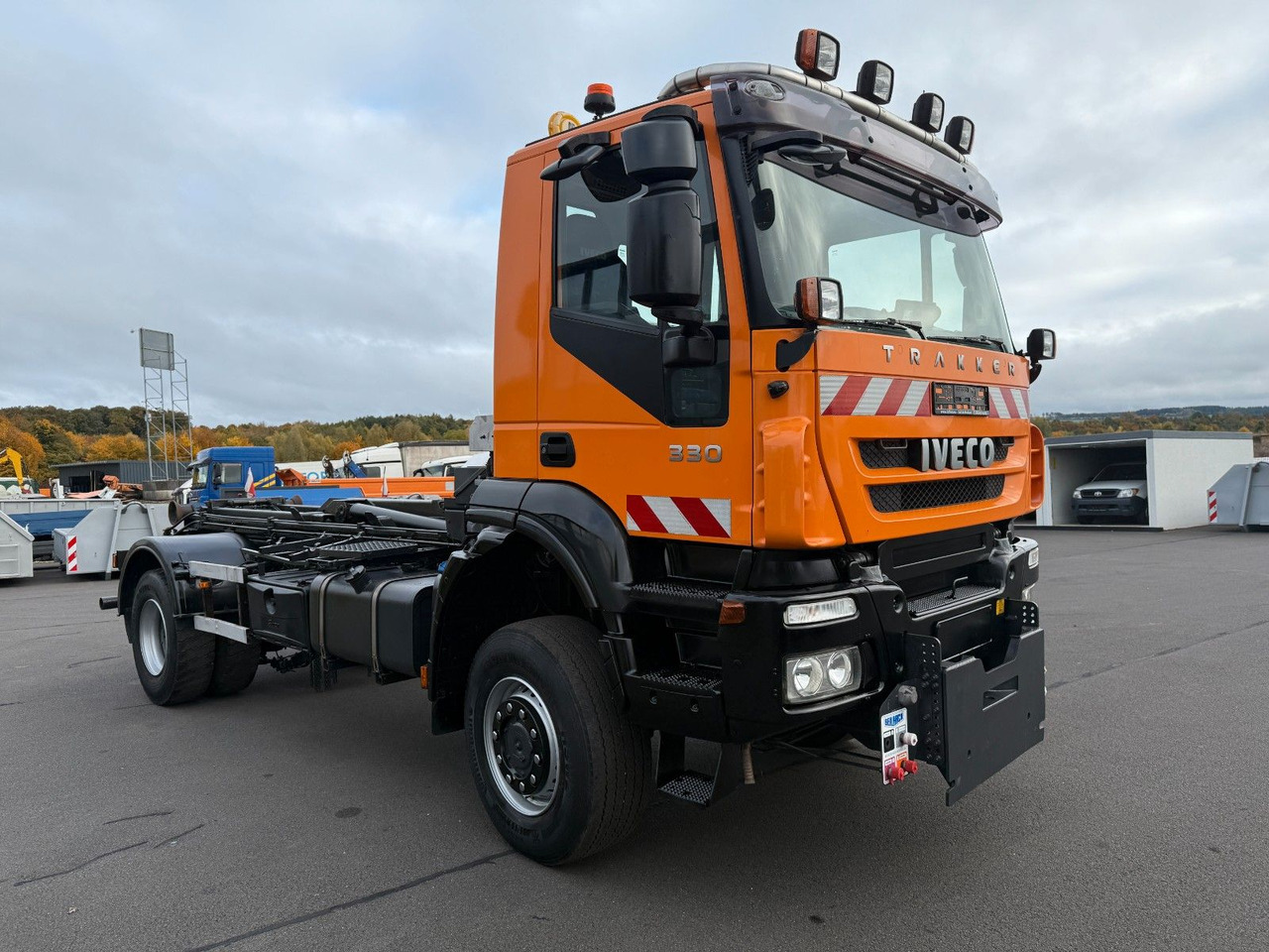 Iveco Trakker 330 EEV Winterdienst Abroll - Hook lift: gambar 5 Iveco Trakker 330 EEV Winterdienst Abroll - Hook lift: gambar 5