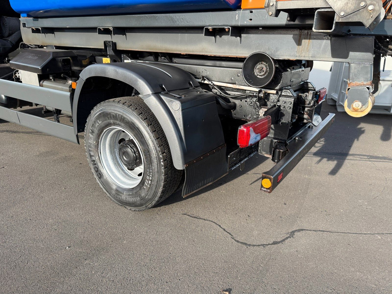 MAN TGA 18.360 4x4 Winterdienst Meiller Abroller - Hook lift: gambar 5 MAN TGA 18.360 4x4 Winterdienst Meiller Abroller - Hook lift: gambar 5