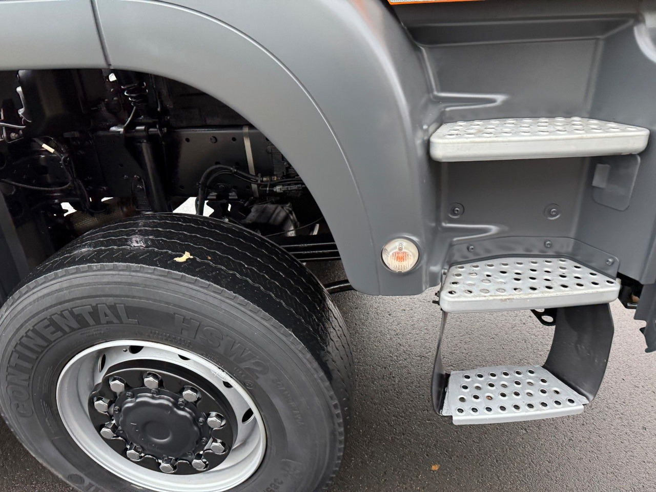 MAN TGS 18.360 4x4 Winterdienst Fahrgestell - Truk sasis: gambar 3 MAN TGS 18.360 4x4 Winterdienst Fahrgestell - Truk sasis: gambar 3