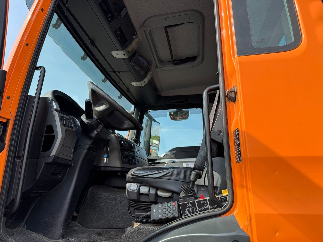MAN TGS 28.400 6x4-4 BL Kipper / Kran / Winterdienst - Truk jungkit, Truk derek: gambar 3 MAN TGS 28.400 6x4-4 BL Kipper / Kran / Winterdienst - Truk jungkit, Truk derek: gambar 3