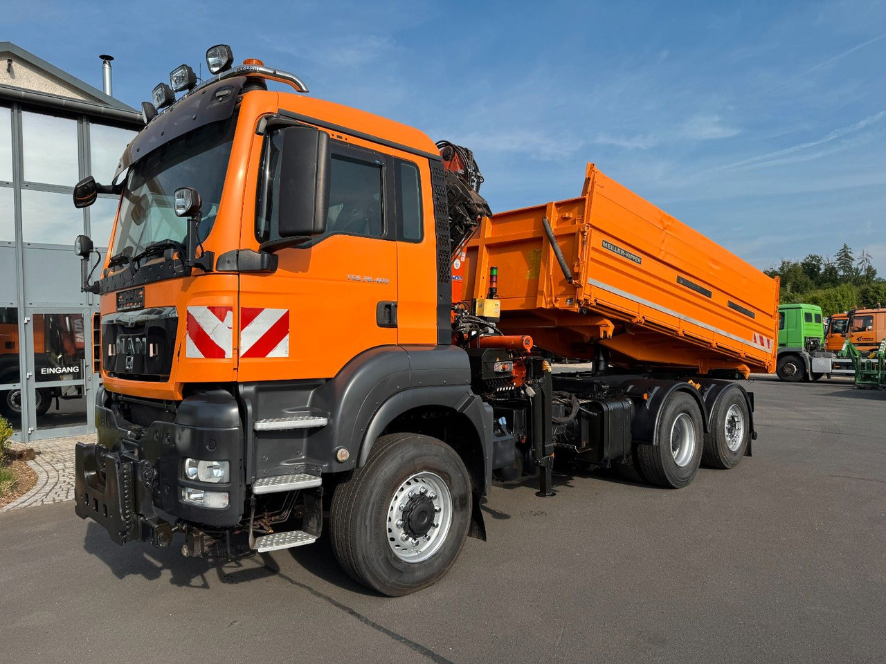 MAN TGS 28.400 6x4-4 BL Kipper / Kran / Winterdienst - Truk jungkit, Truk derek: gambar 1 MAN TGS 28.400 6x4-4 BL Kipper / Kran / Winterdienst - Truk jungkit, Truk derek: gambar 1
