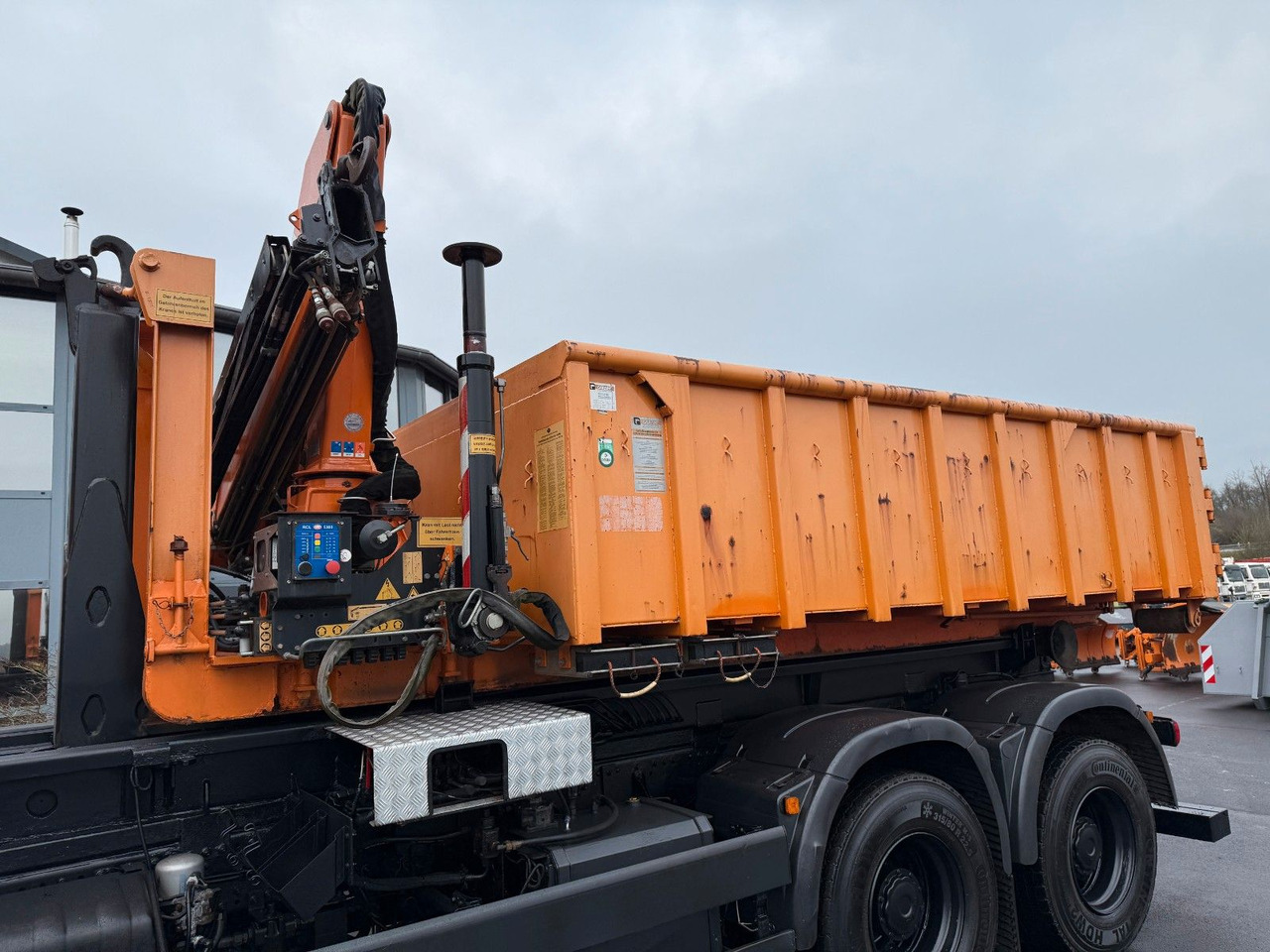 MAN TGS 33.400 6x6 Blattfederung Original 120500 km - Hook lift: gambar 5 MAN TGS 33.400 6x6 Blattfederung Original 120500 km - Hook lift: gambar 5