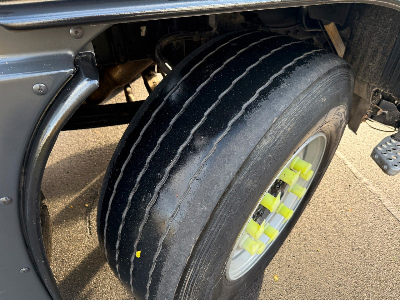 MAN TGS 35.360 8x2 Fahrgestell - Truk sasis: gambar 4 MAN TGS 35.360 8x2 Fahrgestell - Truk sasis: gambar 4