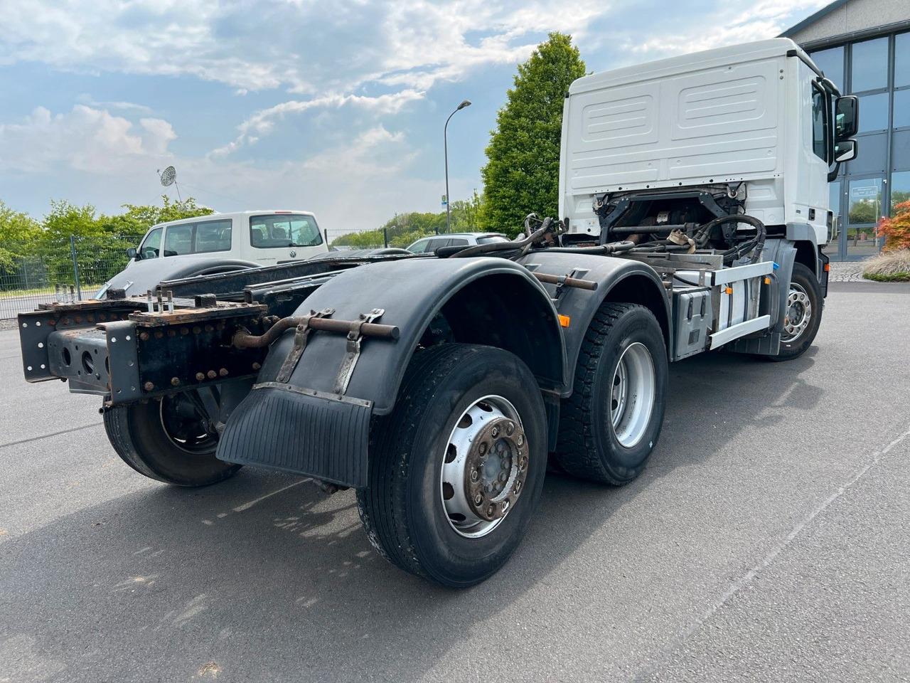 Mercedes-Benz Actros 2532 6x2 MP 3 Euro 5 10 x am Lager Mercedes-Benz Actros 2532 6x2 MP 3 Euro 5 10 x am Lager - Truk sasis: gambar 3 Mercedes-Benz Actros 2532 6x2 MP 3 Euro 5 10 x am Lager Mercedes-Benz Actros 2532 6x2 MP 3 Euro 5 10 x am Lager - Truk sasis: gambar 3