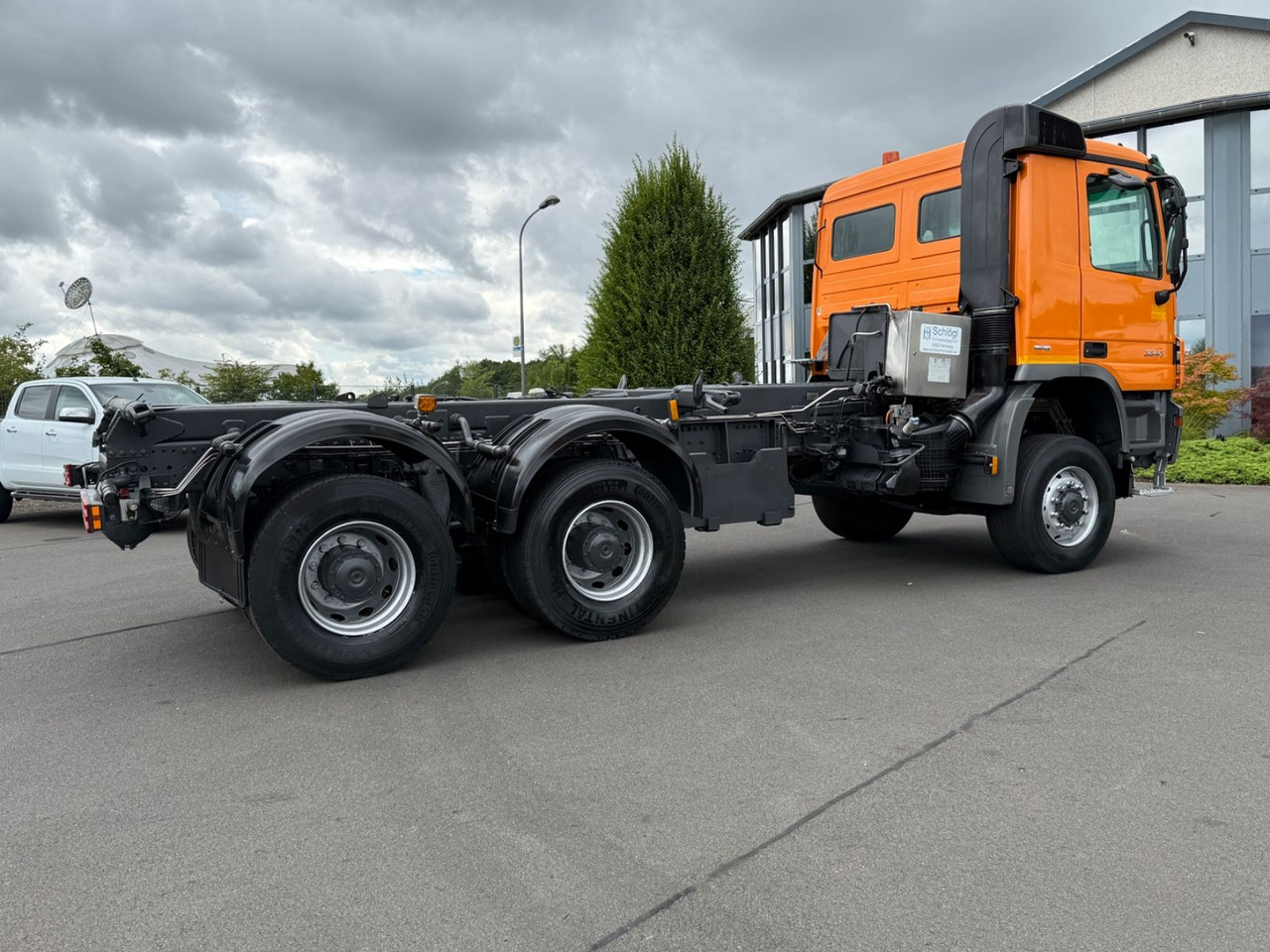 Truk sasis Mercedes-Benz Actros 3341 6x6 Hydraulikpumpe + Tank: gambar 7 Truk sasis Mercedes-Benz Actros 3341 6x6 Hydraulikpumpe + Tank: gambar 7