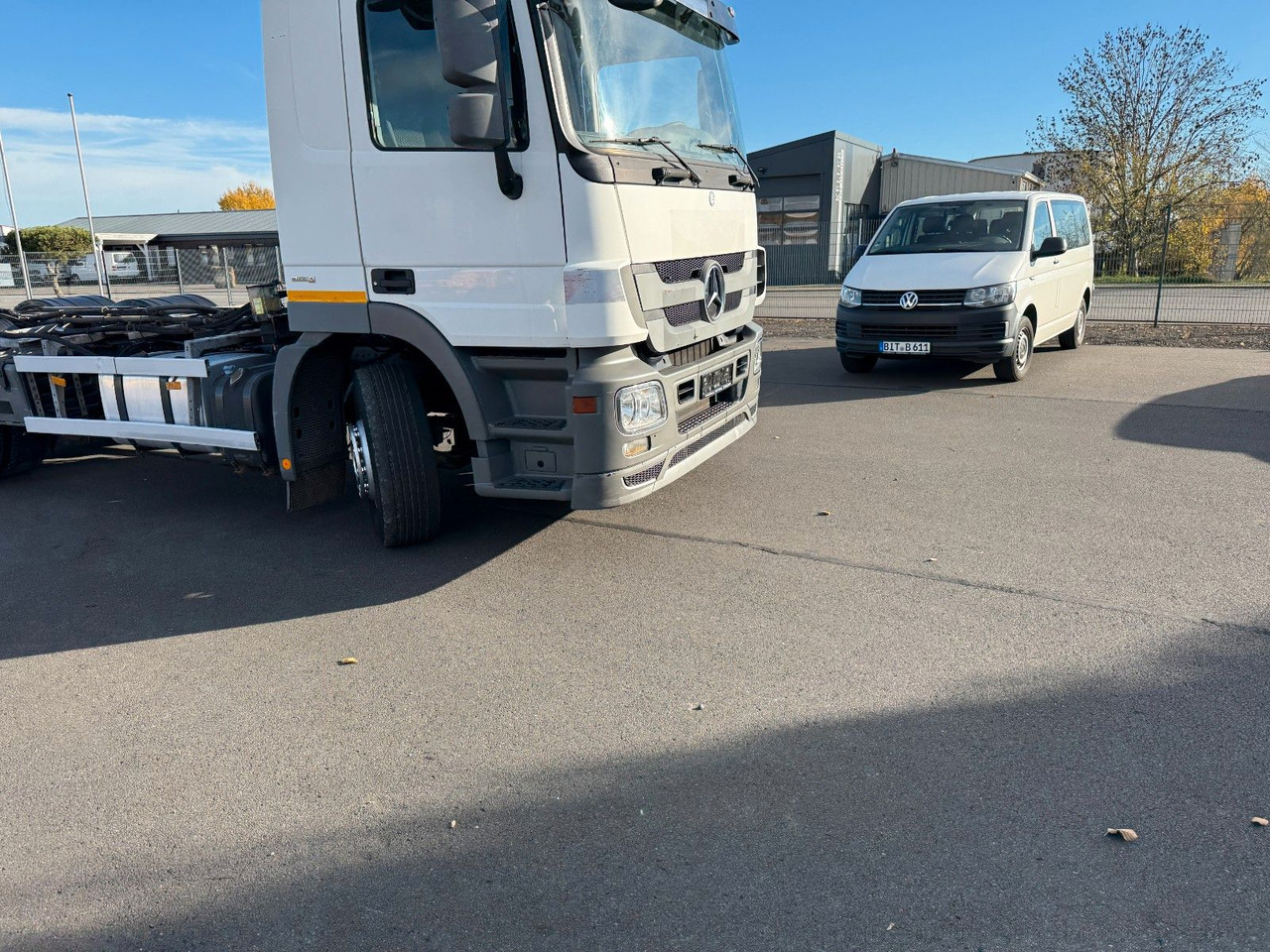 Mercedes-Benz Actros MP 3 2532 6x2 Euro 5 - Truk sasis: gambar 4 Mercedes-Benz Actros MP 3 2532 6x2 Euro 5 - Truk sasis: gambar 4