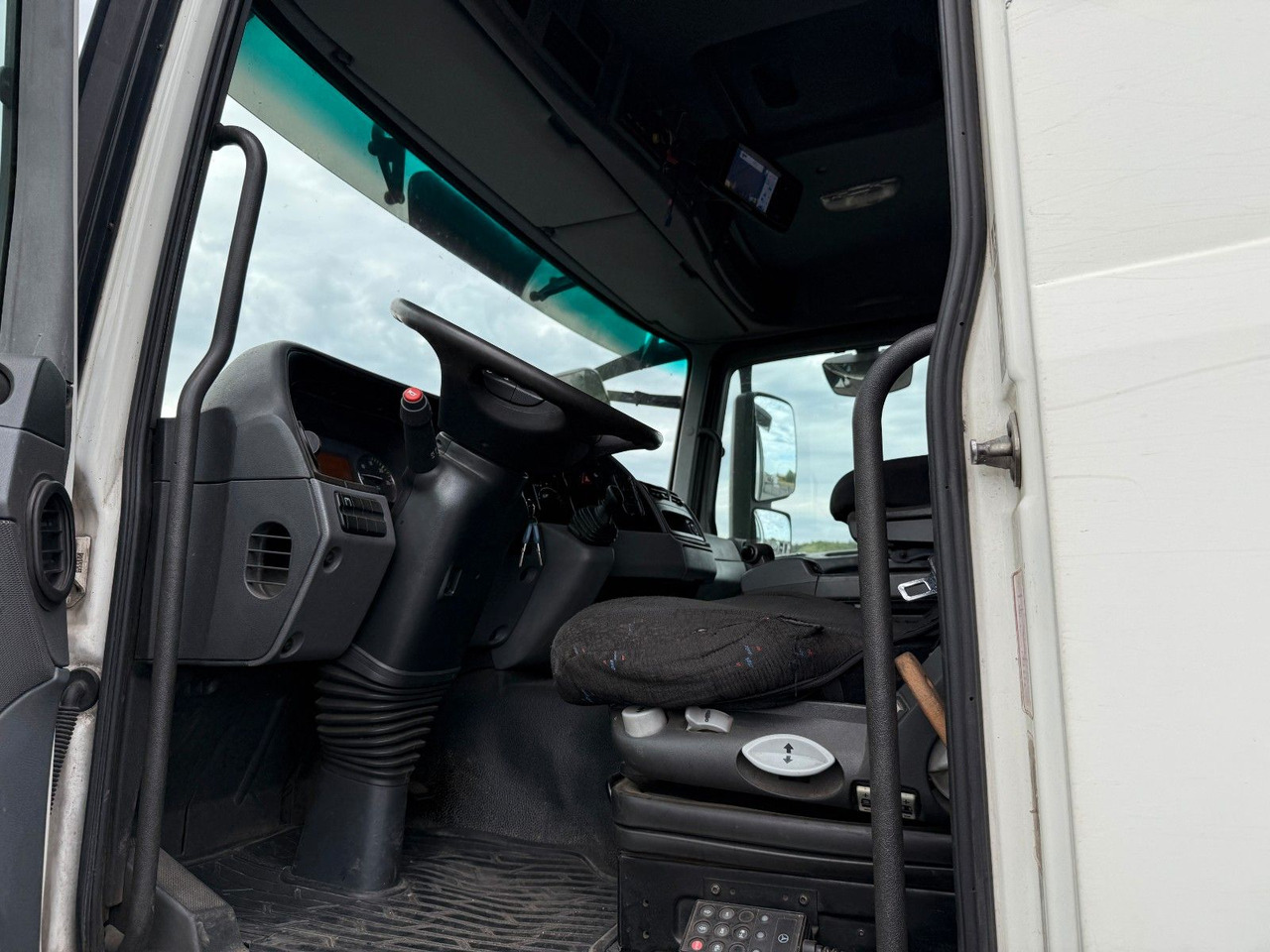 Mercedes-Benz Actros MP3 2532 6x2 Faun Rotorpress 521 - Truk sampah: gambar 4 Mercedes-Benz Actros MP3 2532 6x2 Faun Rotorpress 521 - Truk sampah: gambar 4