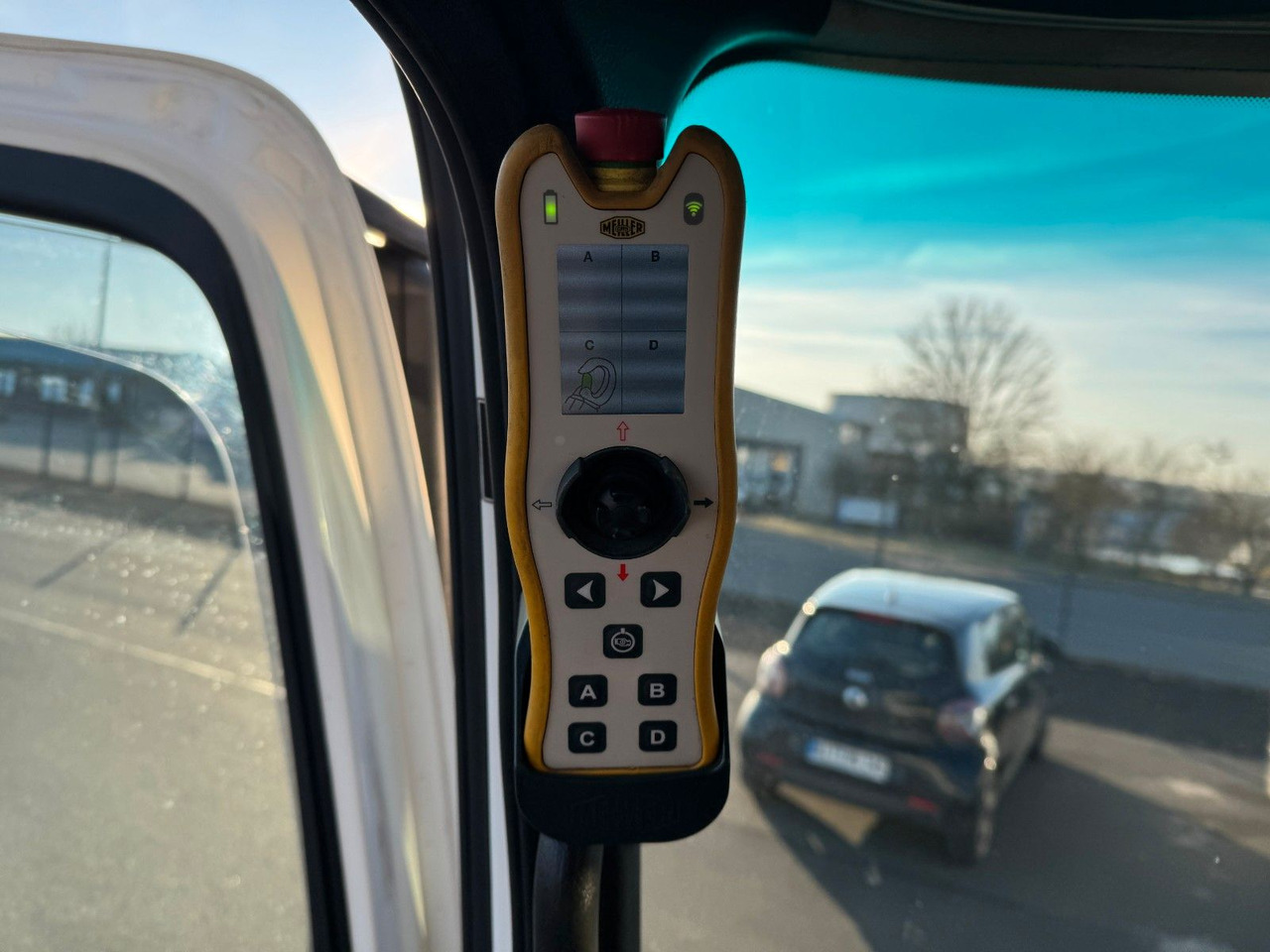Mercedes-Benz Antos 2543 Meiller RK 20.65- hydr Verriegelung Mercedes-Benz Antos 2543 Meiller RK 20.65- hydr Verriegelung - Hook lift: gambar 3 Mercedes-Benz Antos 2543 Meiller RK 20.65- hydr Verriegelung Mercedes-Benz Antos 2543 Meiller RK 20.65- hydr Verriegelung - Hook lift: gambar 3