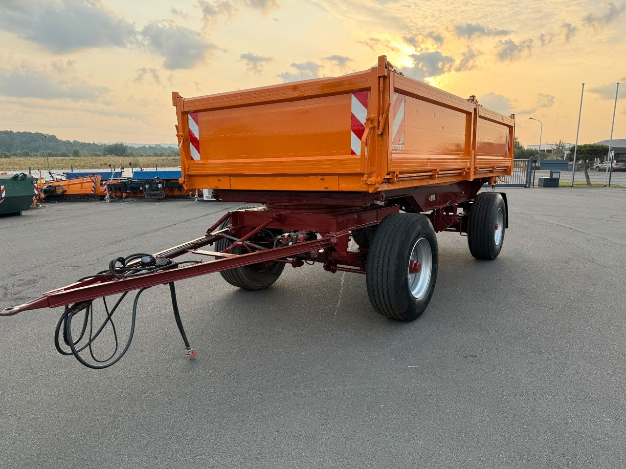 Reisch / Honold RDK - 18 2- Achs 18 to GG - Trailer jungkit: gambar 3 Reisch / Honold RDK - 18 2- Achs 18 to GG - Trailer jungkit: gambar 3