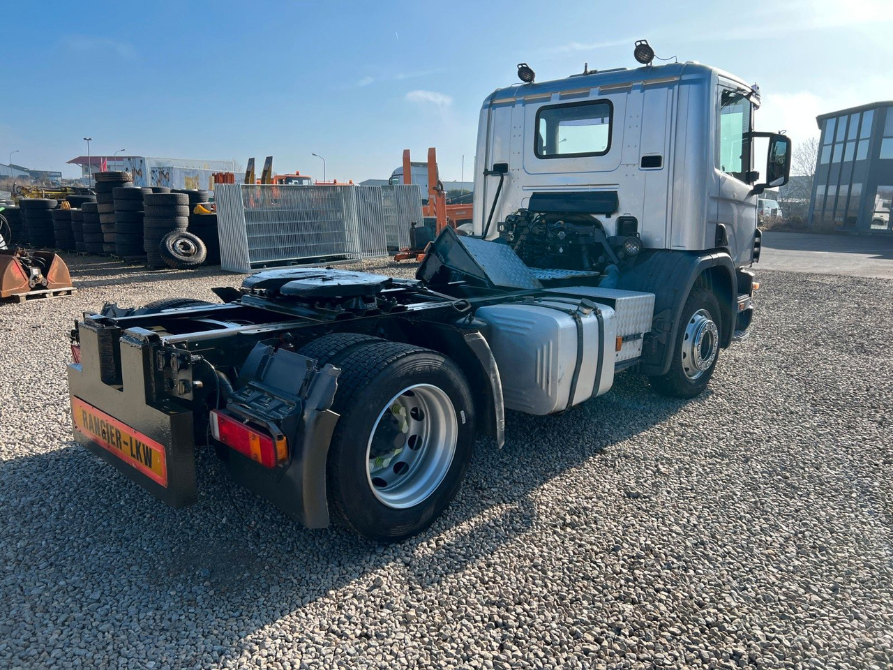 Scania P 94 GA 4x2 NA 310 Scania P 94 GA 4x2 NA 310 - Tractor head: gambar 3 Scania P 94 GA 4x2 NA 310 Scania P 94 GA 4x2 NA 310 - Tractor head: gambar 3