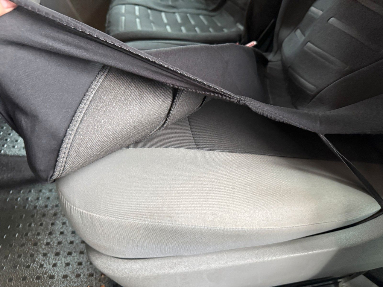 Volkswagen VW T 5 2,0 TDI Doka AHK Klima 114 PS - Van flatbed, Van kombi: gambar 4 Volkswagen VW T 5 2,0 TDI Doka AHK Klima 114 PS - Van flatbed, Van kombi: gambar 4