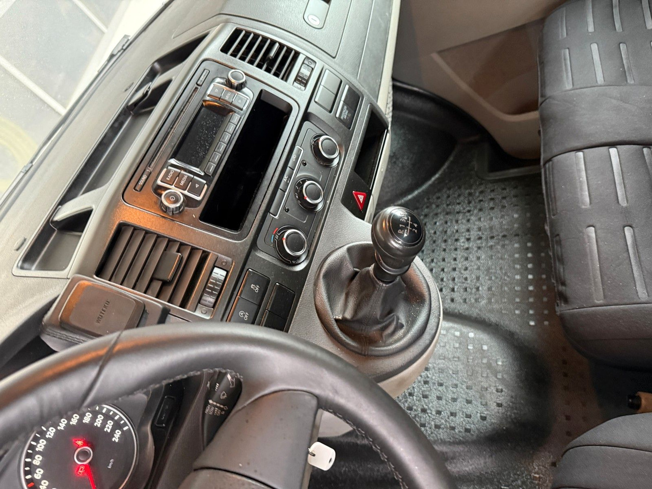 Leasing  Volkswagen VW T 5 2,0 TDI  Doka AHK Klima 114 PS Volkswagen VW T 5 2,0 TDI  Doka AHK Klima 114 PS: gambar 6