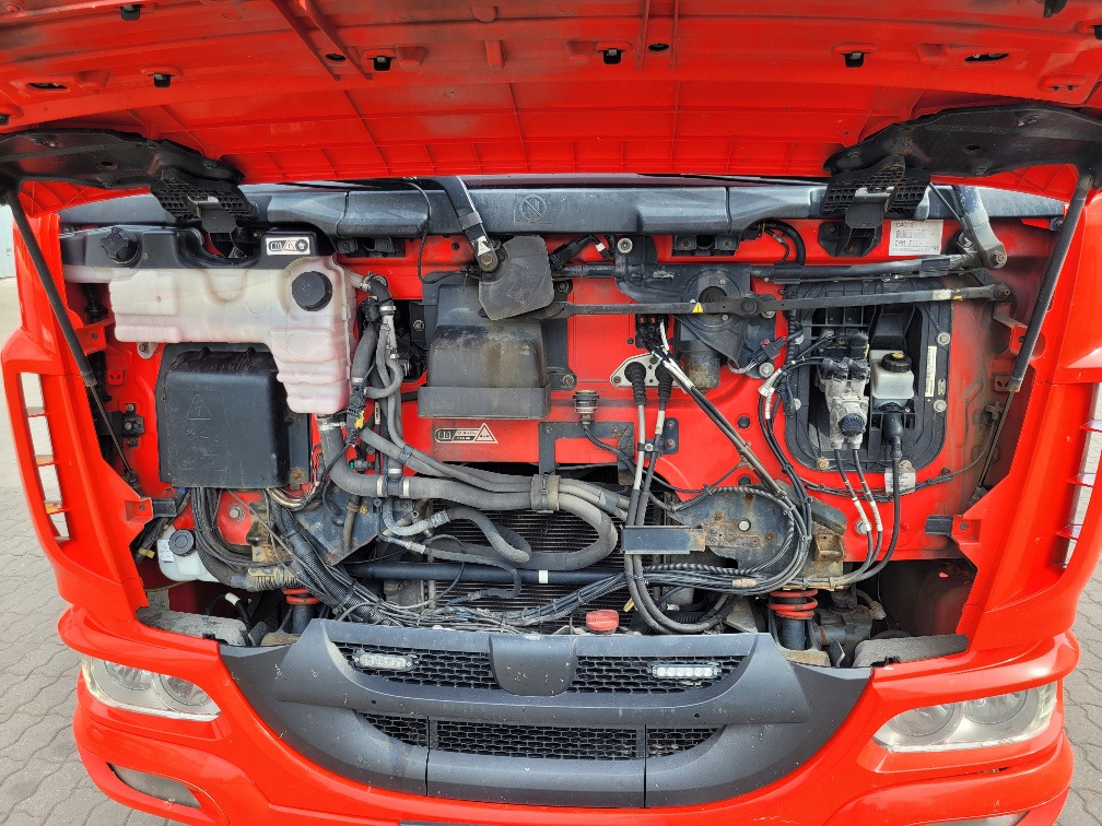 Mobil derek DAF LF 210 FA PLATFORM 2.2017 EURO 6: gambar 8