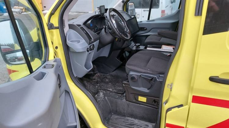 FORD TRANSIT 2,0TDI AMBULANCE KLIMA 12.2018 EURO 6, 3 UNITS - Ambulans: gambar 5 FORD TRANSIT 2,0TDI AMBULANCE KLIMA 12.2018 EURO 6, 3 UNITS - Ambulans: gambar 5