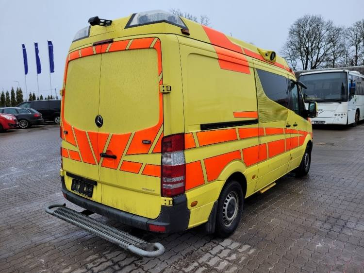 MERCEDES – BENZ SPRINTER 2.2D AMBULANCE (PROFILE) KLIMA 11.2014 EURO 5 - Ambulans: gambar 4 MERCEDES – BENZ SPRINTER 2.2D AMBULANCE (PROFILE) KLIMA 11.2014 EURO 5 - Ambulans: gambar 4