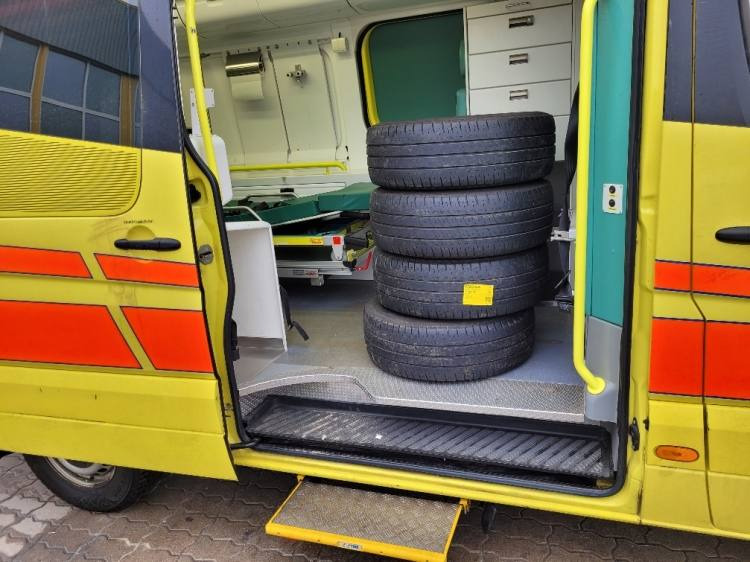 MERCEDES – BENZ SPRINTER 2.2D AMBULANCE (PROFILE) KLIMA 11.2014 EURO 5 - Ambulans: gambar 5 MERCEDES – BENZ SPRINTER 2.2D AMBULANCE (PROFILE) KLIMA 11.2014 EURO 5 - Ambulans: gambar 5