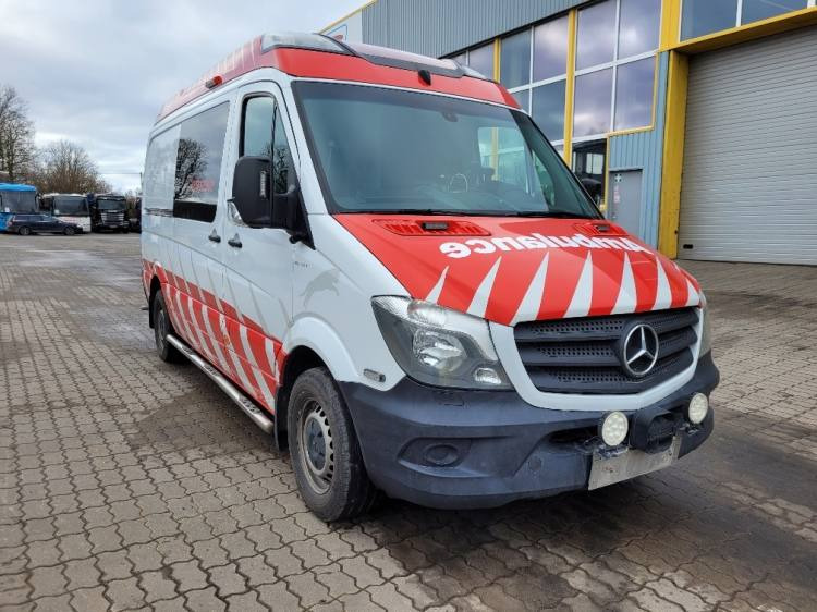 MERCEDES – BENZ SPRINTER 319 AMBULANCE (PROFILE) KLIMA, 6.2017, EURO 6 - Ambulans: gambar 1 MERCEDES – BENZ SPRINTER 319 AMBULANCE (PROFILE) KLIMA, 6.2017, EURO 6 - Ambulans: gambar 1