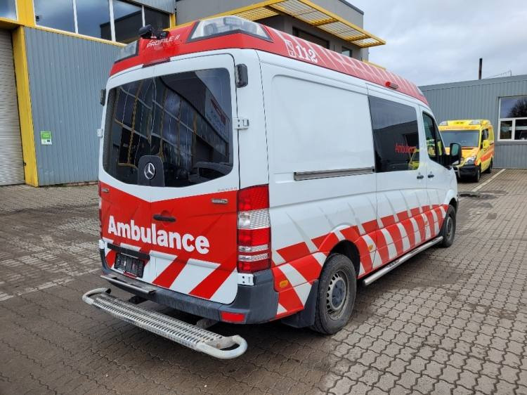 MERCEDES – BENZ SPRINTER 319 AMBULANCE (PROFILE) KLIMA, 6.2017, EURO 6 - Ambulans: gambar 4 MERCEDES – BENZ SPRINTER 319 AMBULANCE (PROFILE) KLIMA, 6.2017, EURO 6 - Ambulans: gambar 4