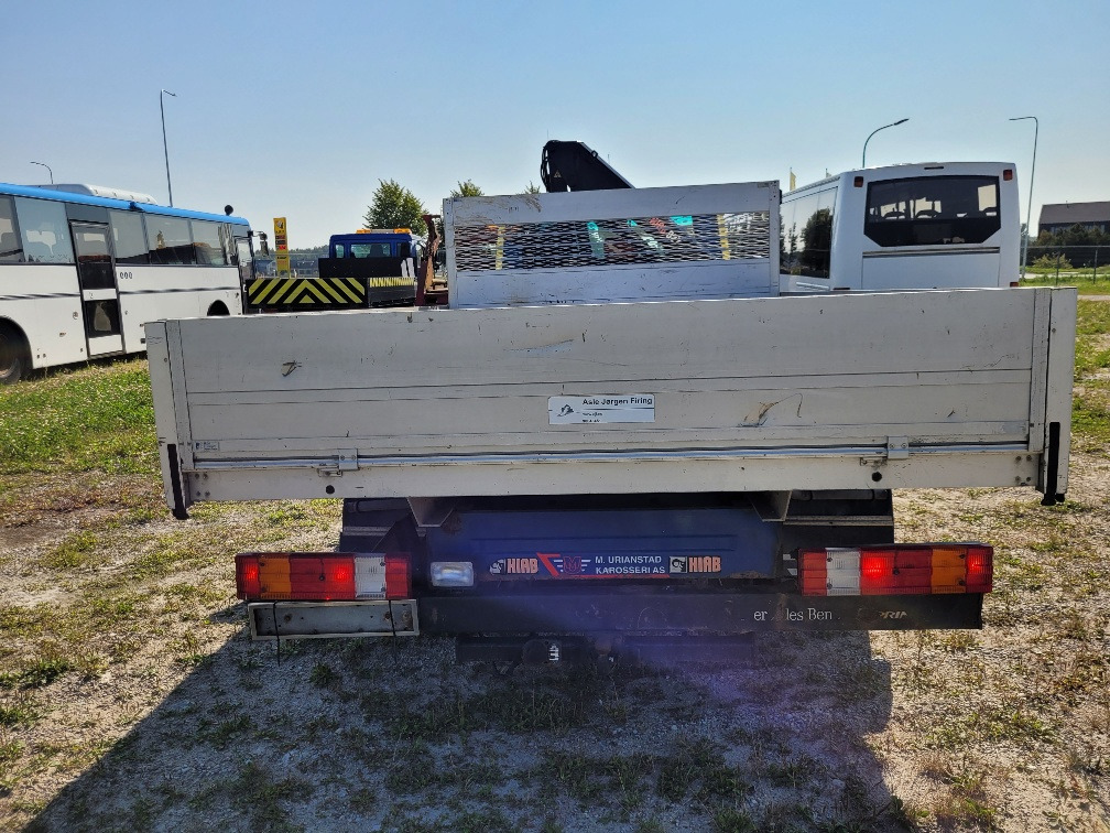 MERCEDES – BENZ SPRINTER 616CDI HIAB 027-2 Crane 10.2004 - Van flatbed: gambar 5 MERCEDES – BENZ SPRINTER 616CDI HIAB 027-2 Crane 10.2004 - Van flatbed: gambar 5