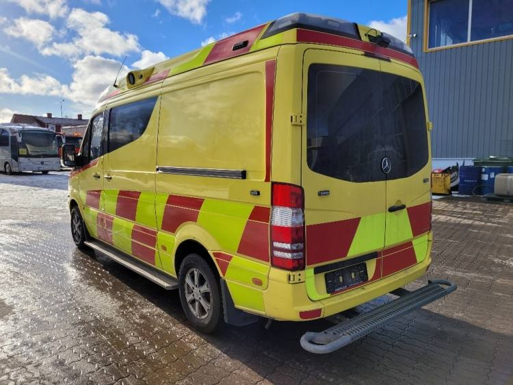MERCEDES – BENZ SPRINTER AMBULANCE (PROFILE) KLIMA 2.2016 EURO 6 - Ambulans: gambar 3 MERCEDES – BENZ SPRINTER AMBULANCE (PROFILE) KLIMA 2.2016 EURO 6 - Ambulans: gambar 3