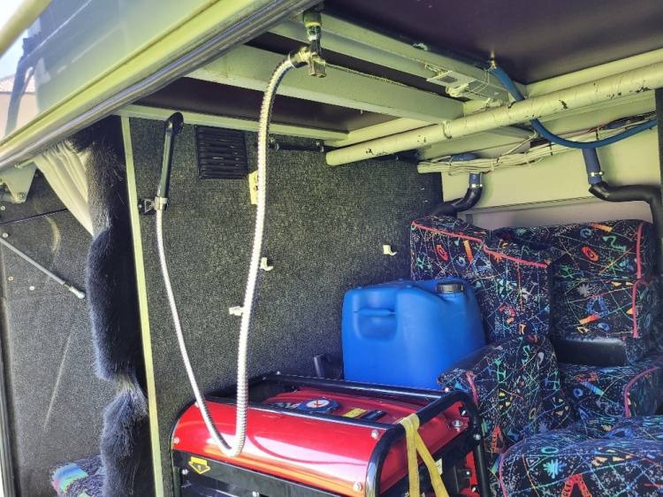 VOLVO B12M BERKHOF AXIAL70 MOTORHOME KLIMA 3.2003 - Bus pariwisata: gambar 3 VOLVO B12M BERKHOF AXIAL70 MOTORHOME KLIMA 3.2003 - Bus pariwisata: gambar 3