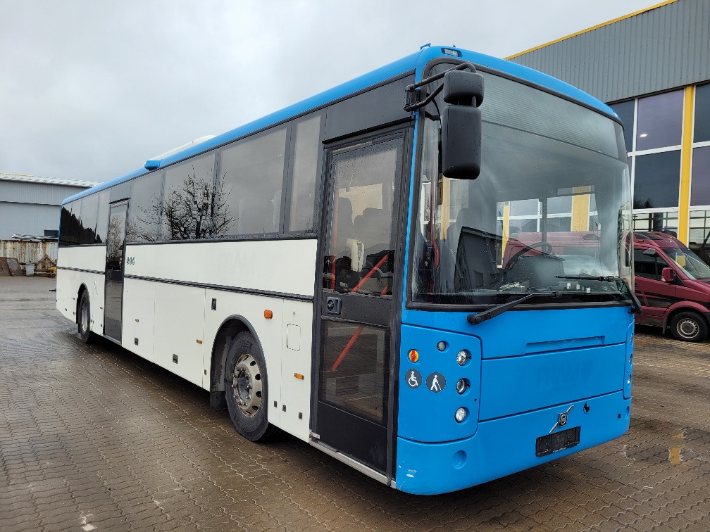 VOLVO B9R VEST CONTRAST, KLIIMA, 10.2012, EURO 5, HANDICAP LIFT, 51 seats, 12,8m - Bus pinggiran kota: gambar 1 VOLVO B9R VEST CONTRAST, KLIIMA, 10.2012, EURO 5, HANDICAP LIFT, 51 seats, 12,8m - Bus pinggiran kota: gambar 1