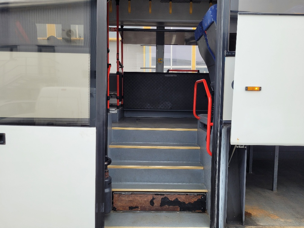 Bus pinggiran kota VOLVO B9R VEST HORISONT, KLIIMA, 7.2012, EURO 5, HANDICAP LIFT, 45 seats, 12,7m: gambar 9