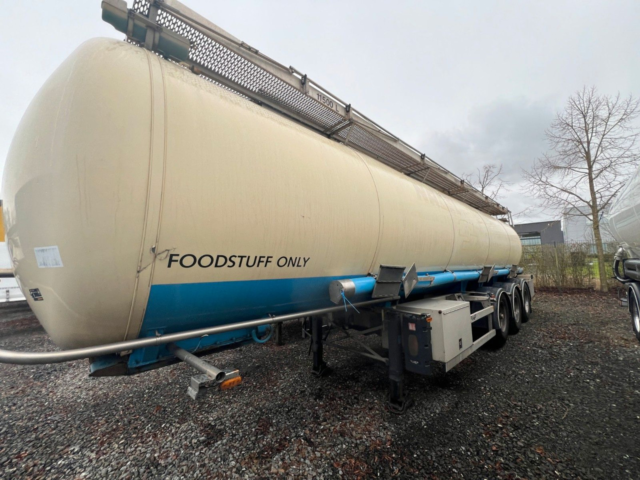 Lag 32000 l Lebensmitteltank mit 3 Kammern, ADR - Semi-trailer tangki: gambar 4 Lag 32000 l Lebensmitteltank mit 3 Kammern, ADR - Semi-trailer tangki: gambar 4