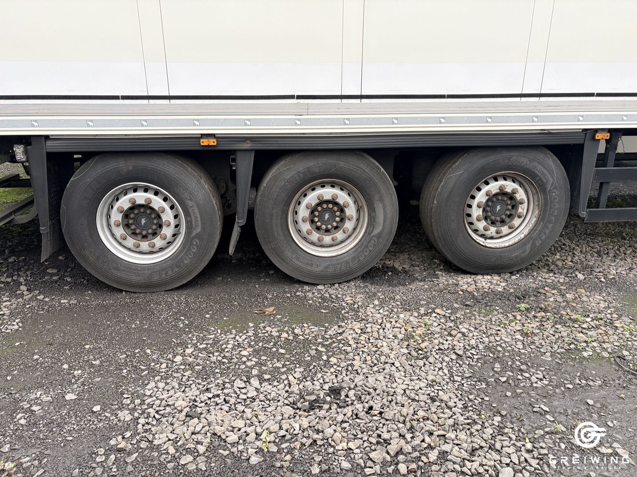 Schmitz Cargobull SKO 24/L - 13.4 FP 45 Cool - Semi-trailer berpendingin: gambar 2 Schmitz Cargobull SKO 24/L - 13.4 FP 45 Cool - Semi-trailer berpendingin: gambar 2