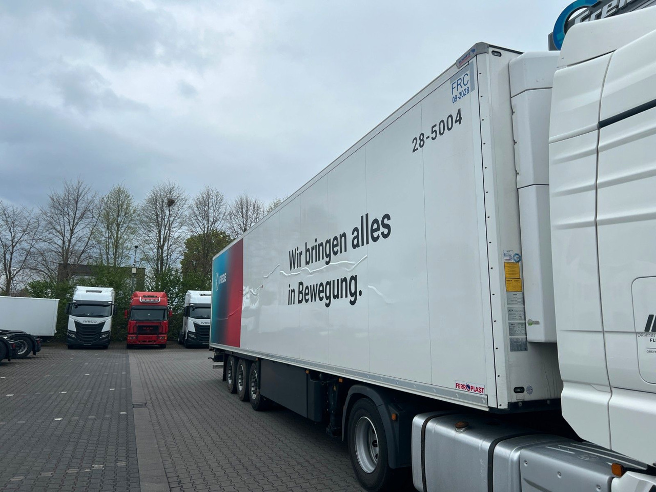 Schmitz Cargobull SKO 24/L - 13.4 FP TK SLXi 300; beschädigtes Fzg - Semi-trailer berpendingin: gambar 1 Schmitz Cargobull SKO 24/L - 13.4 FP TK SLXi 300; beschädigtes Fzg - Semi-trailer berpendingin: gambar 1